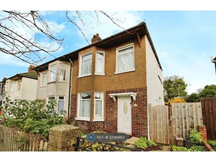 2 Bedroom Semi-Detached House To Rent In Broad Street, Cardiff, CF11