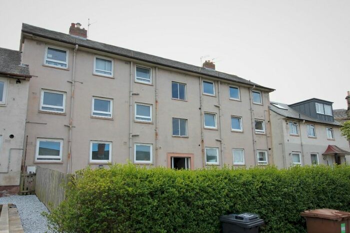 2 Bedroom Flat To Rent In Kenilworth Drive, Liberton, Edinburgh, EH16
