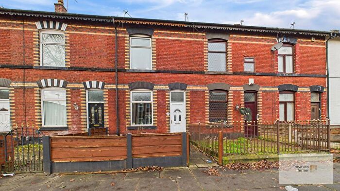 3 Bedroom Terraced House For Sale In St. Annes Street, Chesham, Bury, BL9