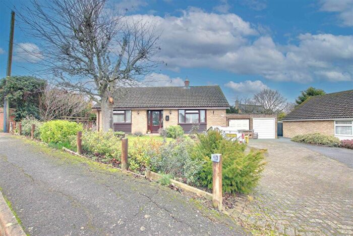 3 Bedroom Bungalow For Sale In Mill Road, Little Stukeley, Huntingdon, PE28