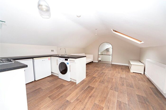 1 Bedroom Flat To Rent In Cwrt Soffia, Cathedral Road, Pontcanna, Cardiff, CF11