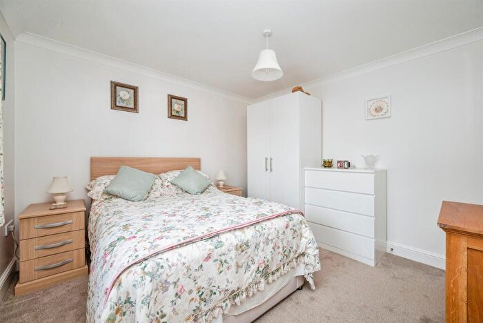 3 Bedroom Detached Bungalow For Sale In Orchard Close, Mundesley, Norwich, NR11