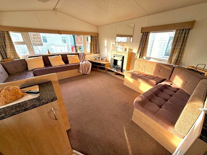 2 Bedroom Park Home For Sale In Suffolk Sands Holiday Park, IP11