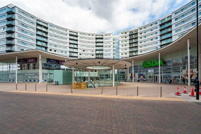 1 Bedroom Flat For Sale In Prince Regent Road, Hounslow, TW3