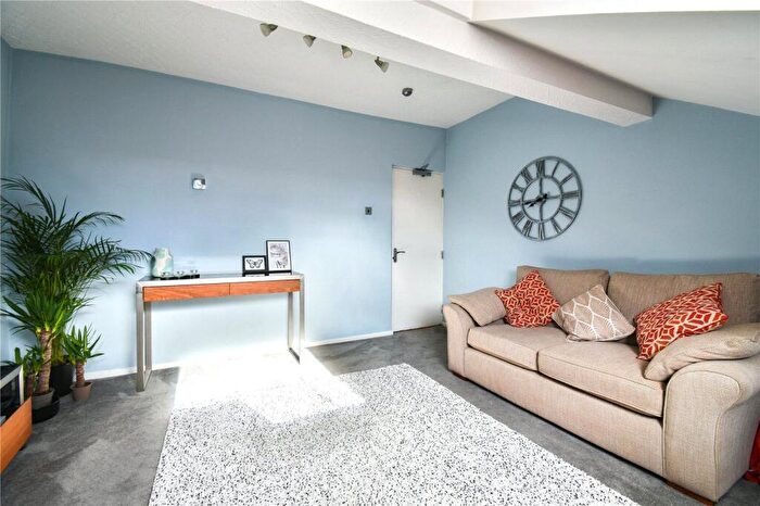 1 Bedroom Apartment To Rent In Orchard Street, West Didsbury, Manchester, M20