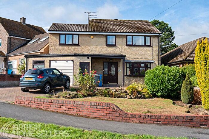 3 Bedroom Detached House For Sale In Bentley Road, Chapeltown, Sheffield, S35