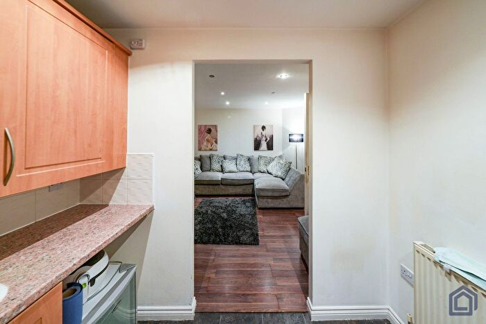 3 Bedroom Flat For Sale In Flat, Ellis Court, Merlin Road, Birkenhead, CH42