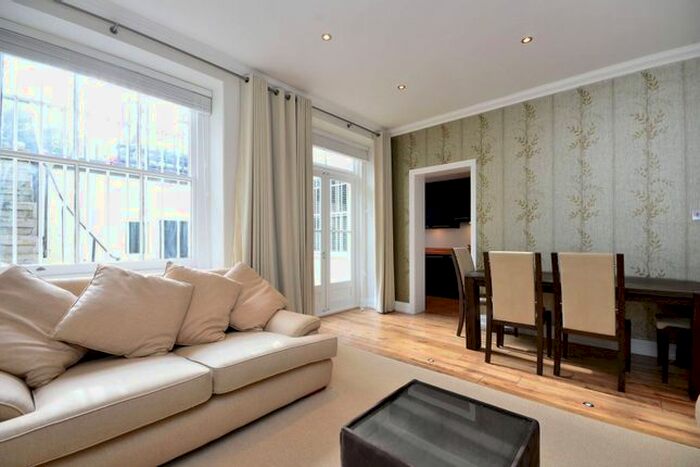 2 Bedroom Flat To Rent In Queens Gate Gardens, South Kensington, London, SW7