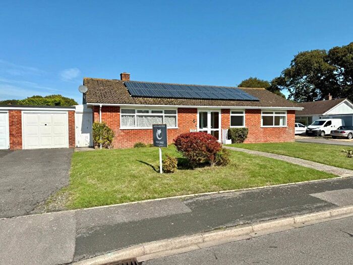 3 Bedroom Bungalow For Sale In Fox Field, Everton, Lymington, Hampshire, SO41