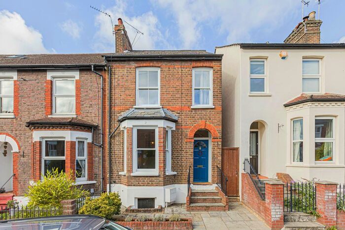 3 Bedroom Terraced House To Rent In Liverpool Road, St. Albans, Hertfordshire, AL1