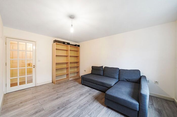 2 Bedroom Flat To Rent In Otter Close, London, E15
