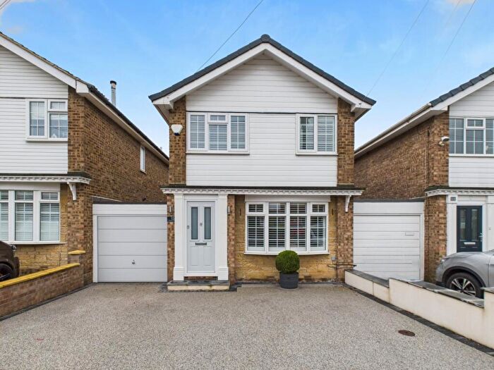 3 Bedroom Link Detached House For Sale In Stone Brig Lane, Rothwell, Leeds, West Yorkshire, LS26