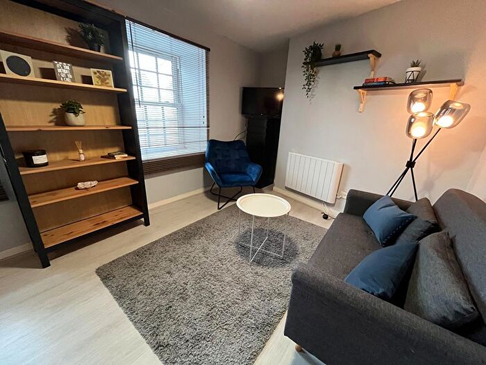 1 Bedroom Flat To Rent In King Street, Aberdeen, AB24