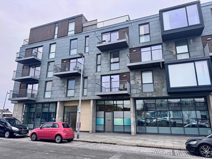 2 Bedroom Apartment For Sale In Hobart Street, Millbay, PL1