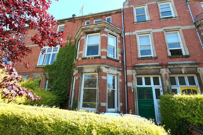 1 Bedroom Flat To Rent In The Crescent, Abington, Northampton, NN1