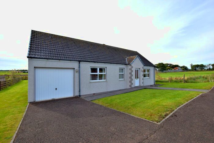 2 Bedroom Detached Bungalow For Sale In Young Crescent, Lybster, KW3
