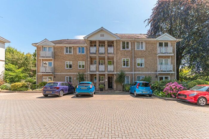 2 Bedroom Flat For Sale In Stow Park Circle, The Beeches, NP20