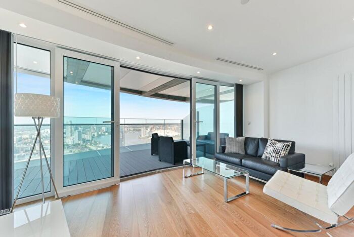 1 Bedroom Flat For Sale In Arena Tower, Crossharbour Plaza, Canary Wharf, E14