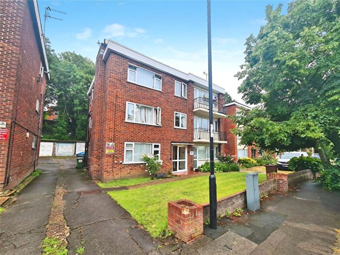 1 Bedroom Flat To Rent In Woodside Road, Southampton, Hampshire, SO17