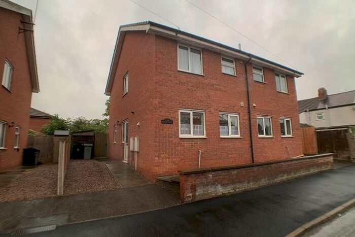 3 Bedroom Semi-Detached House To Rent In Harrington Street, Bourne, PE10