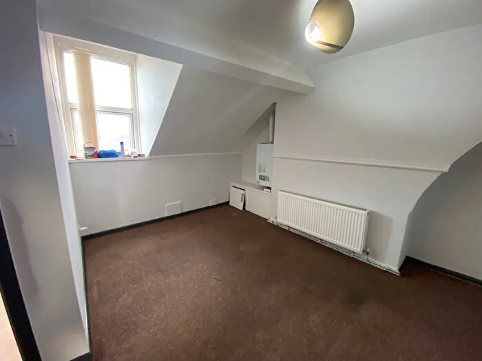 1 Bedroom Flat To Rent In Rice Lane, Wallasey, CH44