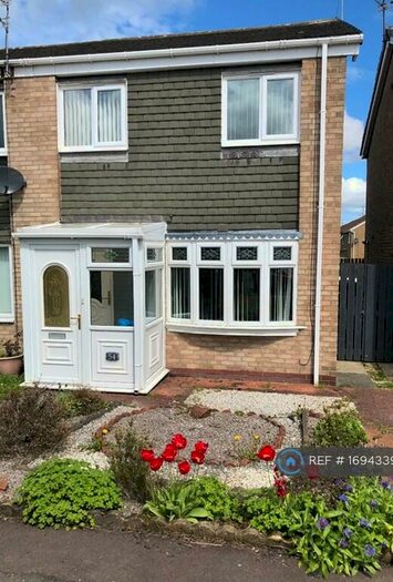 3 Bedroom End Of Terrace House To Rent In Oakley Drive, Cramlington, NE23
