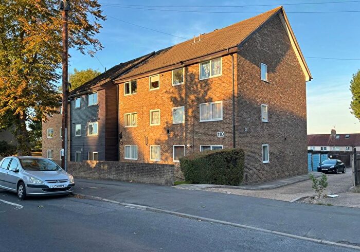 1 Bedroom Flat For Sale In Flat, Benhill Road, Sutton, Surrey, SM1