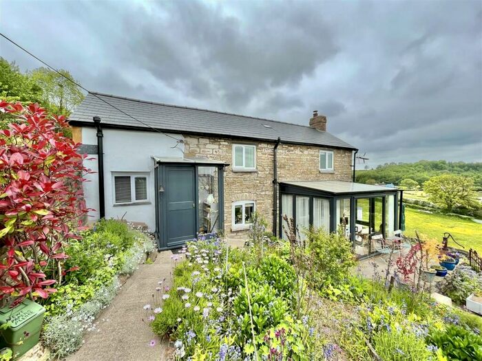 2 Bedroom Cottage For Sale In Spout Lane, Drybrook, GL17