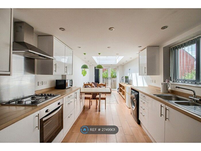 5 Bedroom Terraced House To Rent In Humber Avenue, Coventry, CV1