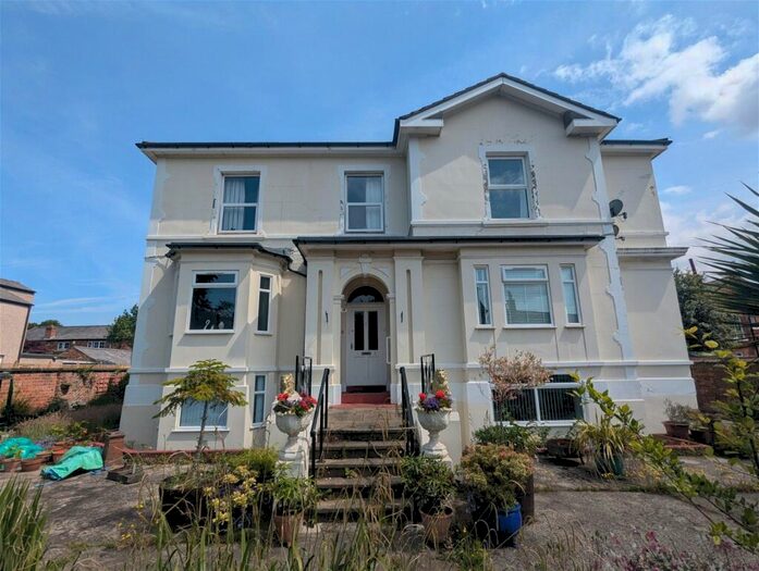 2 Bedroom Flat To Rent In Aughton Road, Southport, PR8