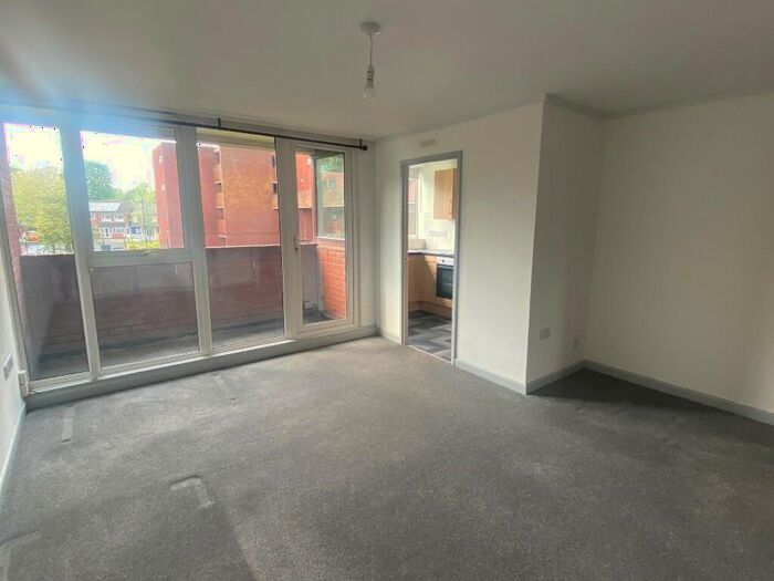 1 Bedroom Flat To Rent In Albrighton House, Browns Green, Birmingham, B20