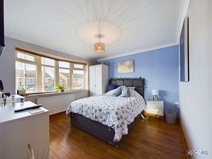 2 Bedroom Semi-Detached Bungalow For Sale In Haven Garth, Hedon, Hull, HU12