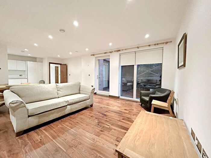 3 Bedroom Flat To Rent In Beaufort Court, Maygrove Road, London, NW6