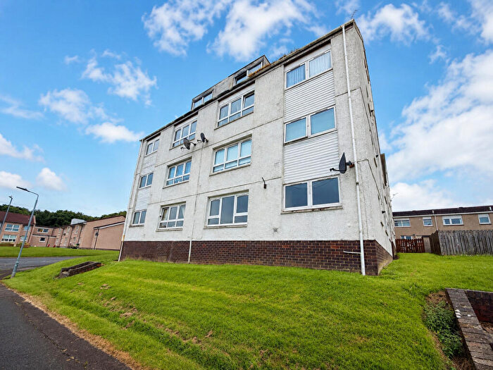 2 Bedroom Flat To Rent In Newlands Drive, Hamilton, ML3
