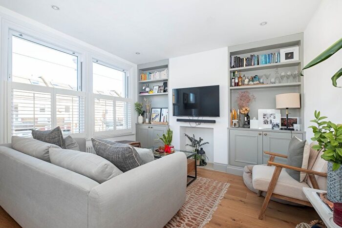 2 Bedroom Maisonette To Rent In Smeaton Road, London, SW18