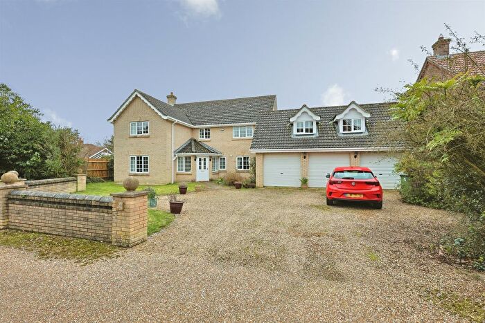 4 Bedroom Detached House For Sale In Orchard End, Dereham, NR20