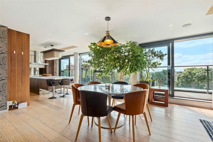 2 Bedroom Flat To Rent In Gifford Street, Kings Cross, N1