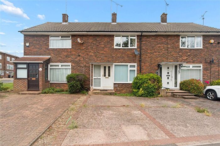 2 Bedroom Terraced House For Sale In The Knares, Basildon, Essex, SS16