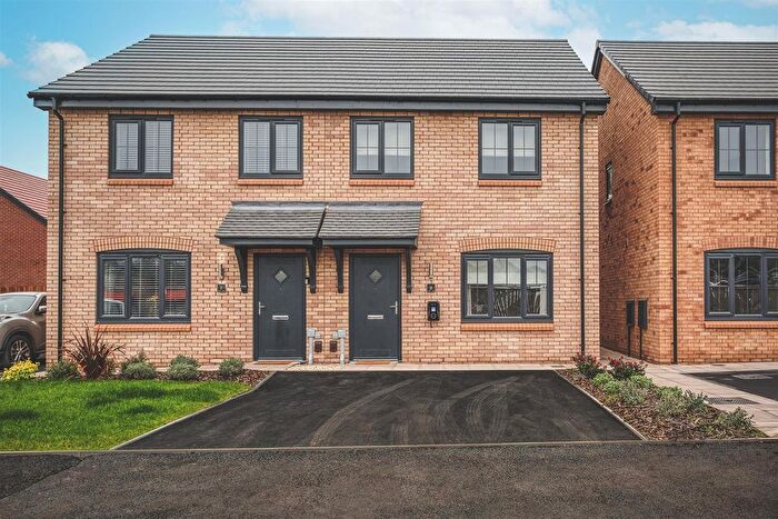 3 Bedroom Semi-Detached House To Rent In Tillage Crescent, Chellaston, Derby, DE73