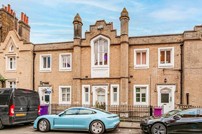 1 Bedroom Flat For Sale In Newark Street, London, E1