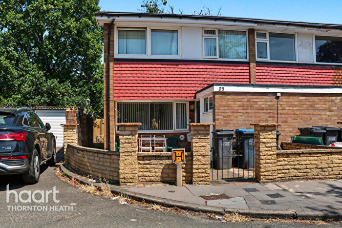 3 Bedroom End Of Terrace House For Sale In Osborne Gardens, Thornton Heath, CR7