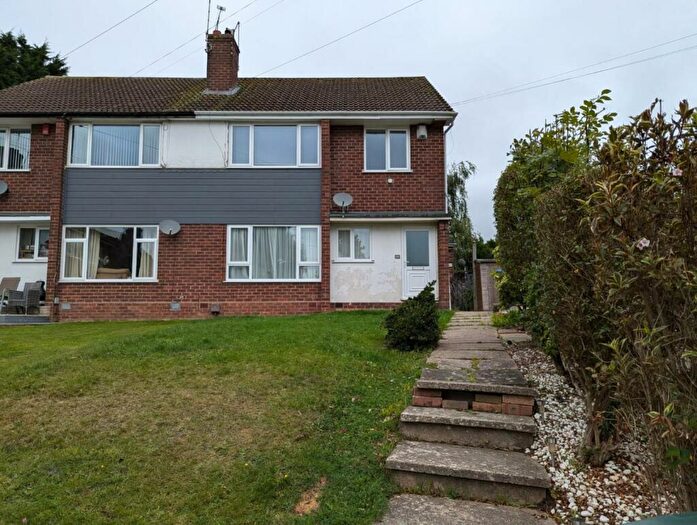 2 Bedroom Maisonette To Rent In Derwent Close, Coventry, CV5