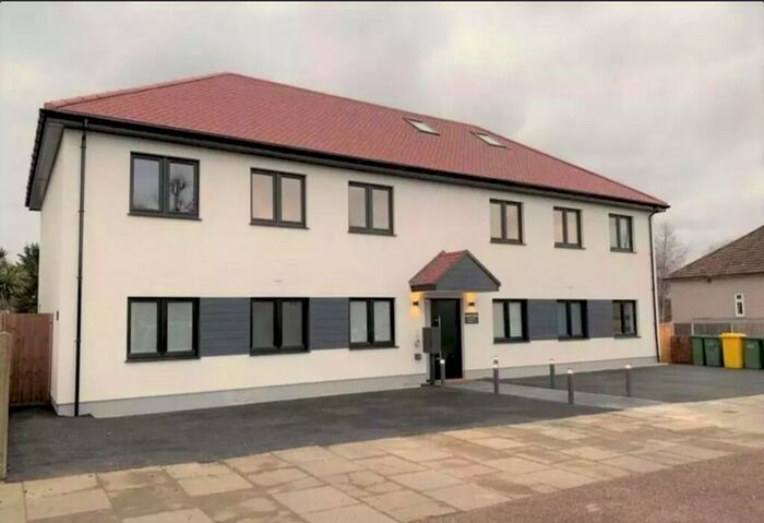 2 Bedroom Apartment To Rent In Higgitt House, London, SE9