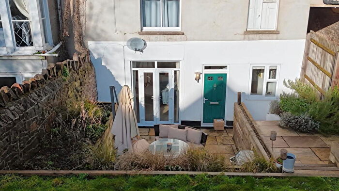 2 Bedroom Flat For Sale In Tyndalls Park Road, Cotham, Bristol, BS8