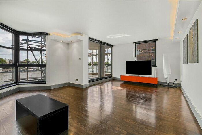 2 Bedroom Apartment To Rent In Anhalt Road, London, SW11