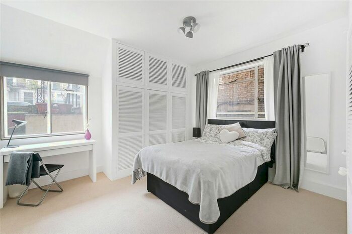 1 Bedroom Flat To Rent In Cromwell Road, Earls Court, London, SW5