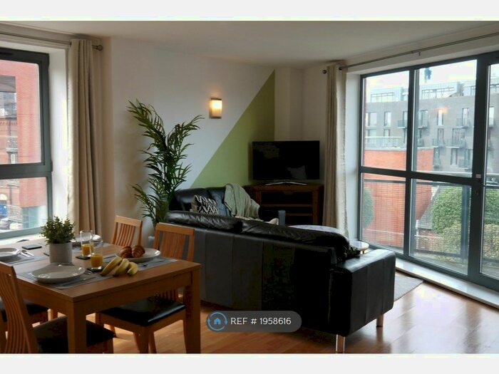 2 Bedroom Flat To Rent In West One City, Sheffield, S1