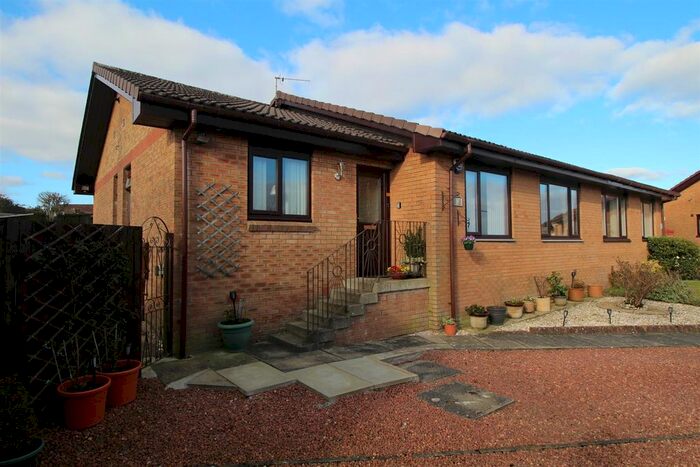 4 Bedroom Semi-Detached House For Sale In Broom Avenue, Erskine, PA8