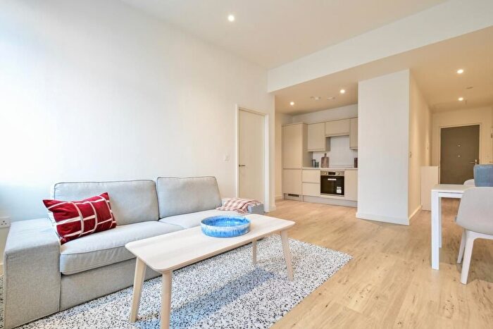 2 Bedroom Flat To Rent In Queen Street, Croydon, CR0