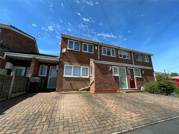 3 Bedroom Semi-Detached House To Rent In Birmingham Road, Bromsgrove, Worcestershire, B61